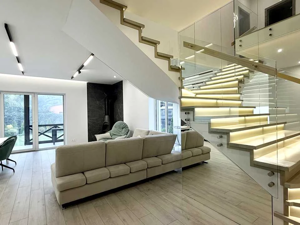 House. Kyiv, 50A Sadova St.