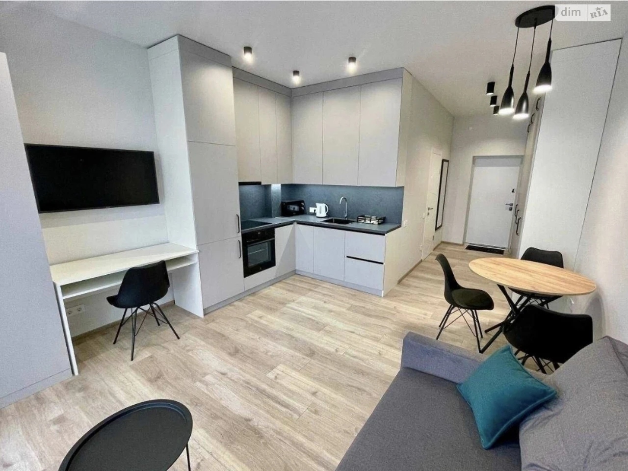 Long-Term Rental Apartment, Darnytsky