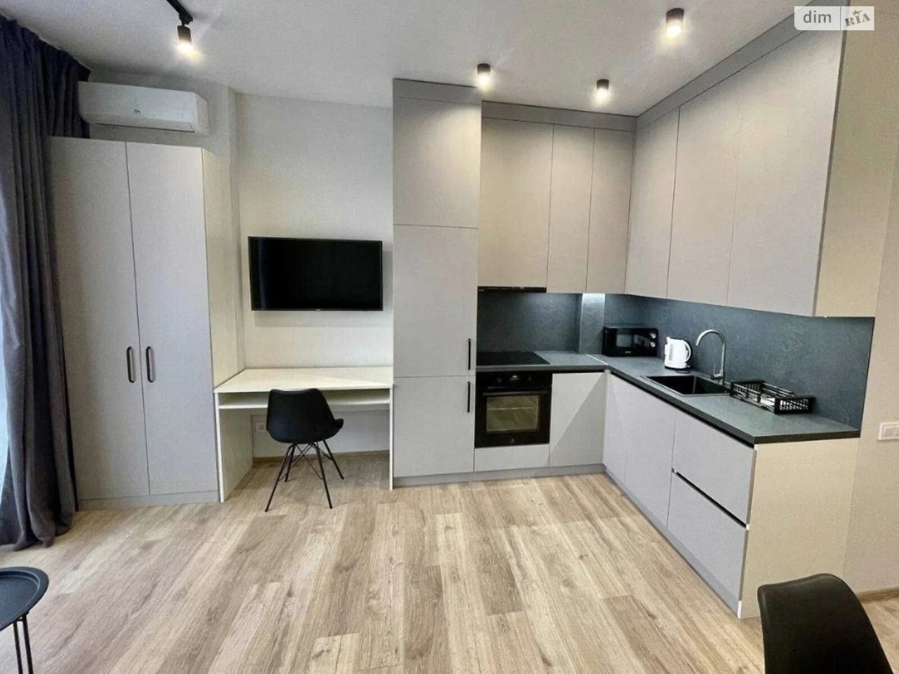 Long-Term Rental Apartment, Darnytsky