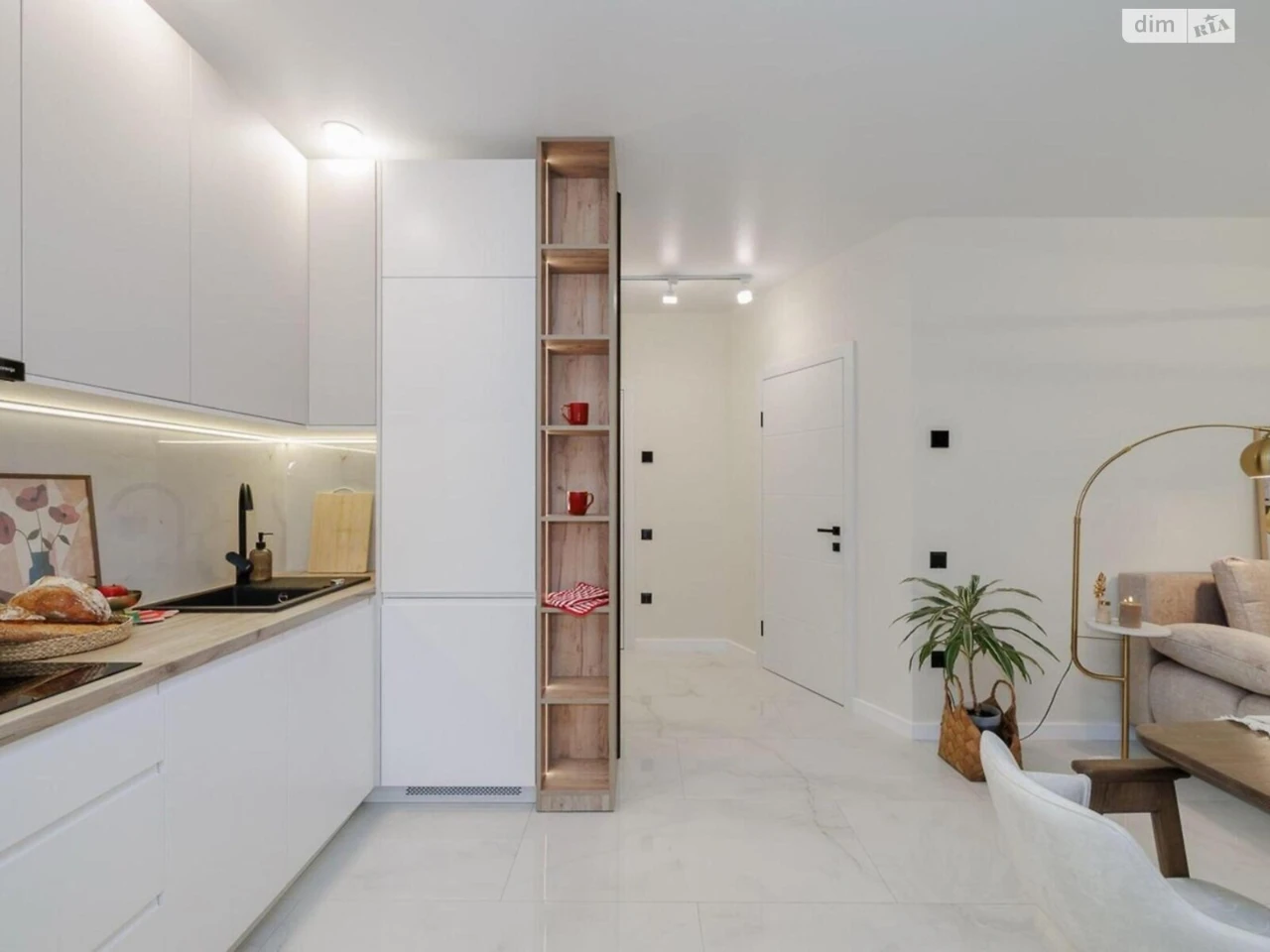 Long-Term Rental Apartment, Holosiiv
