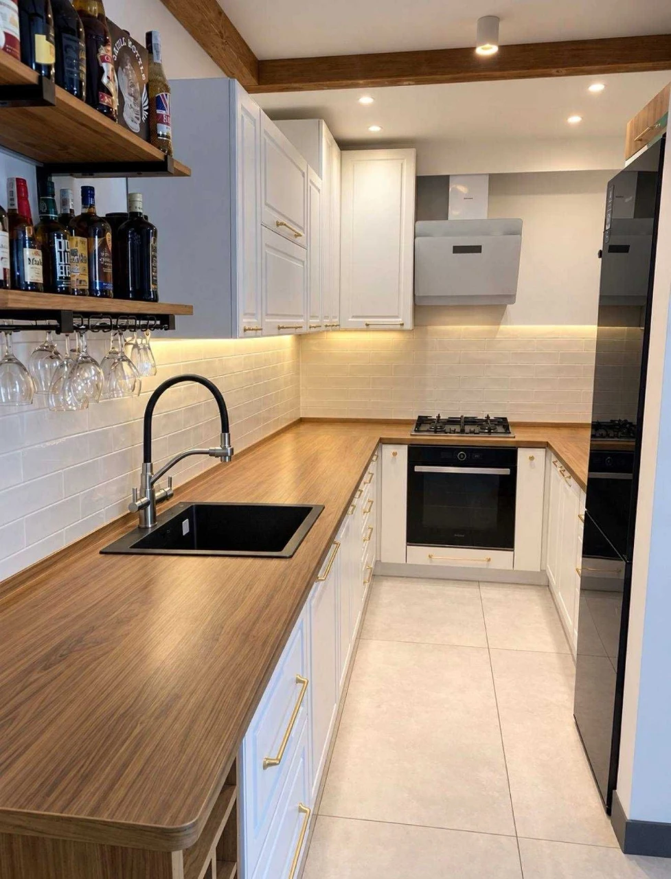 Apartment for Sale with Designer Renovation