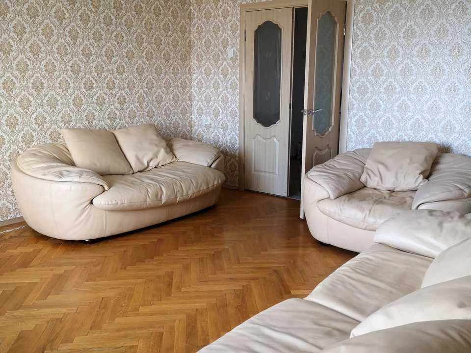 Квартира. Киев, улица Панаса Мирного