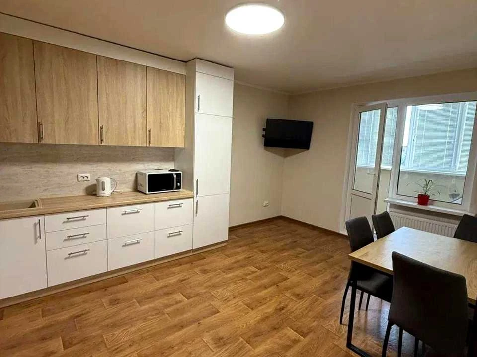 Квартира. Киев, Балтийский проспект.