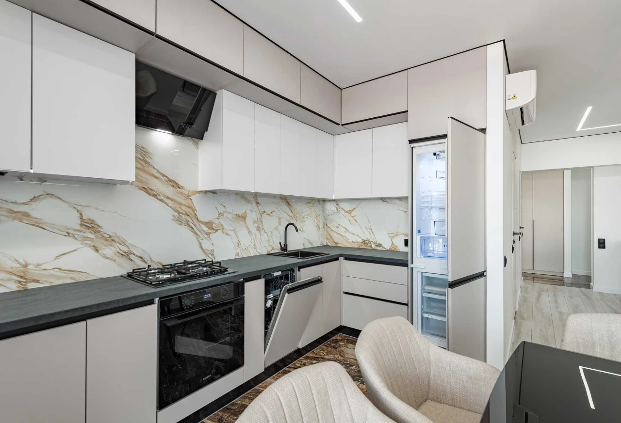 Sale of a 2-bedroom apartment renovated in the "National" residential complex -
