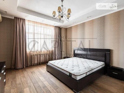 Sale of 3-room apartment 120 sq. m on Antonovycha St. 72 • ID 3467