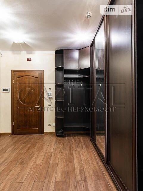 Sale of 3-room apartment 120 sq. m on Antonovycha St. 72 • ID 3467