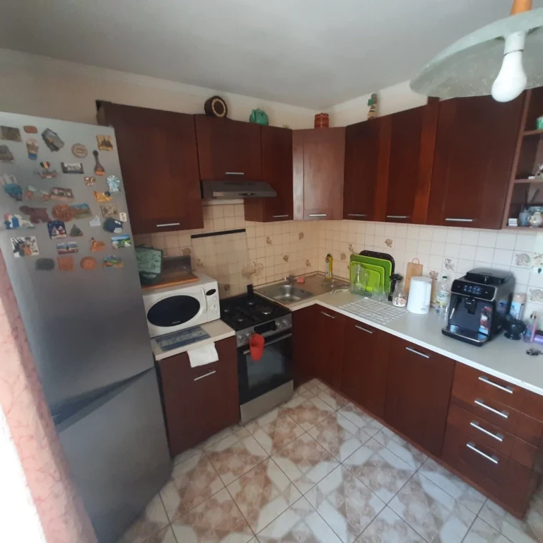 Sale of a 4-room apartment on Vygovsky Street