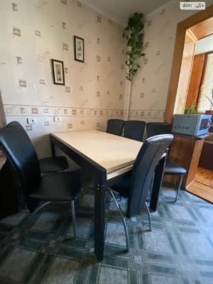 Продаж Квартира Троєщина