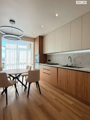 Apartment for Sale: Center