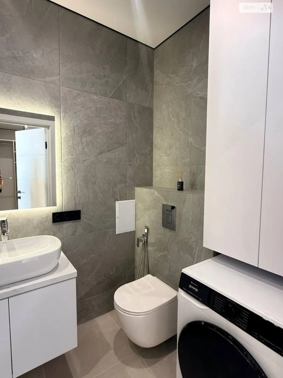 Apartment for Sale: Center