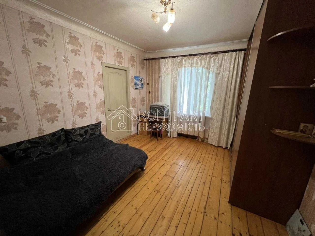 For Sale: 3-bedroom apartment, Batytskyi 21, Saltivka, (Khalteyna)