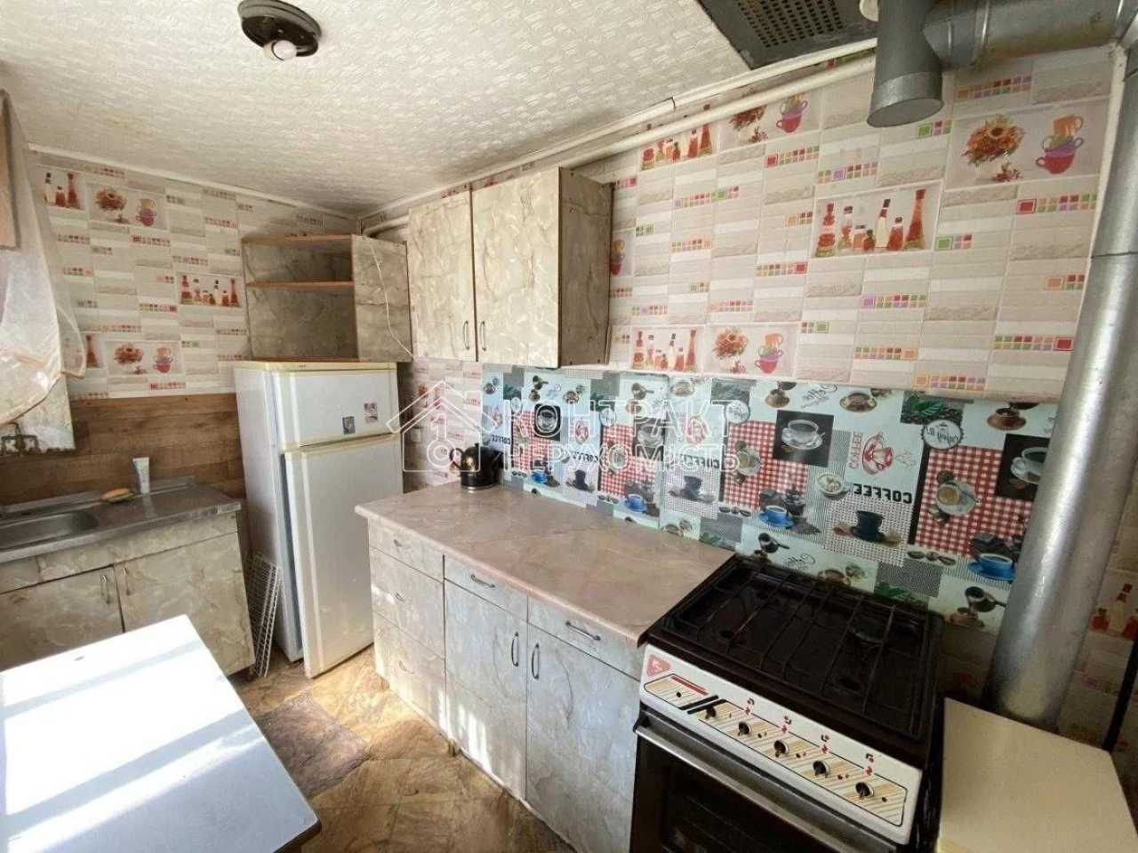 Sale of a 2-room house near the "Kyivska" metro station