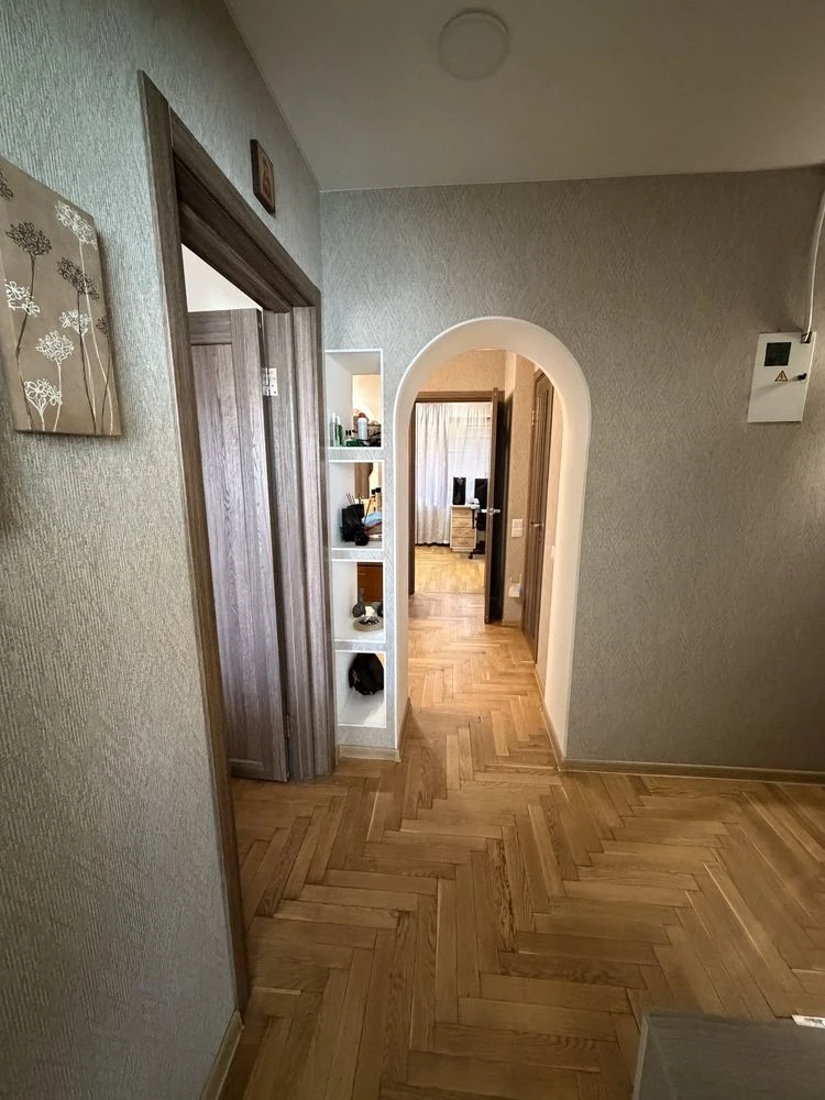 Sale of a 3-room apartment renovated in a great location!