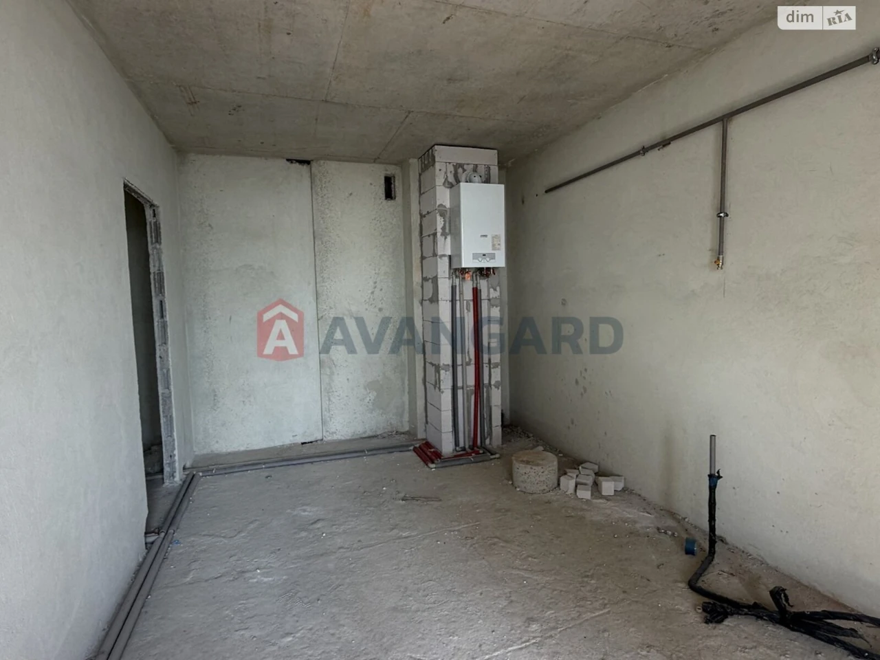 Apartment for Sale: Sykhiv District