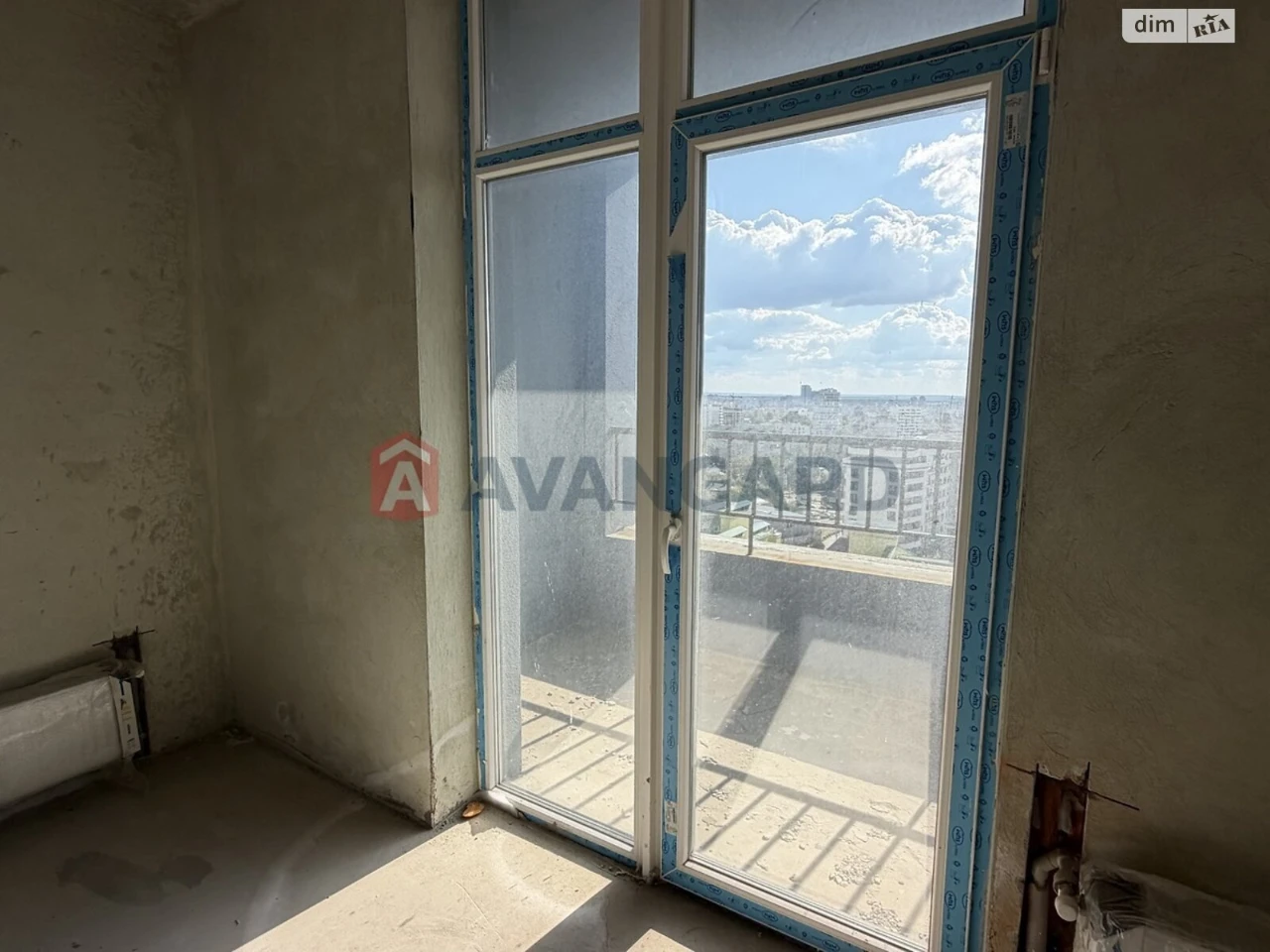 Apartment for Sale: Sykhiv District