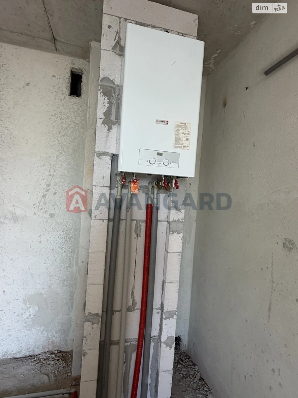 Apartment for Sale: Sykhiv District