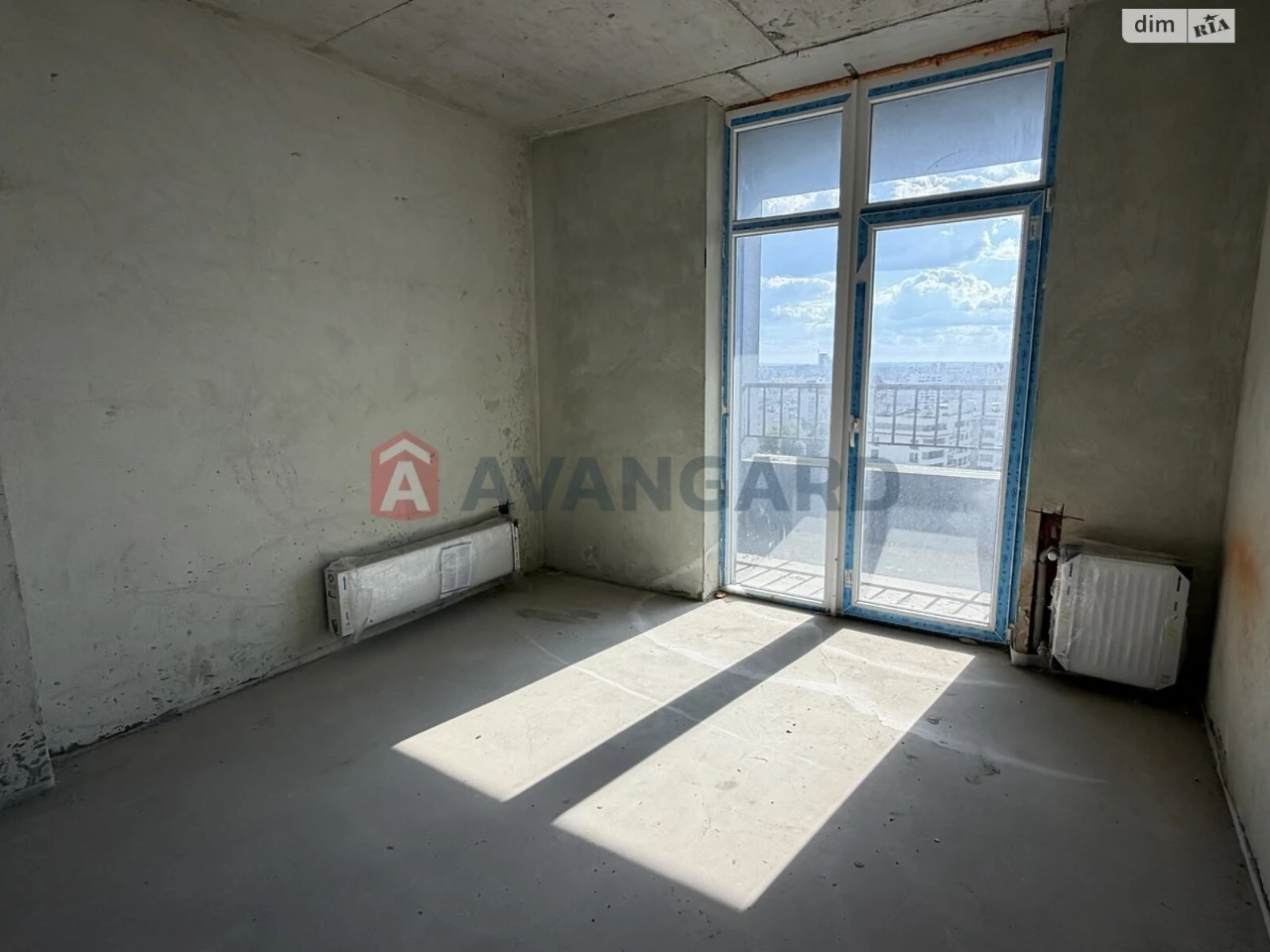 Apartment for Sale: Sykhiv District
