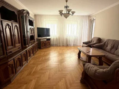 Apartment. Maksima Zalizniak Street, Lviv
