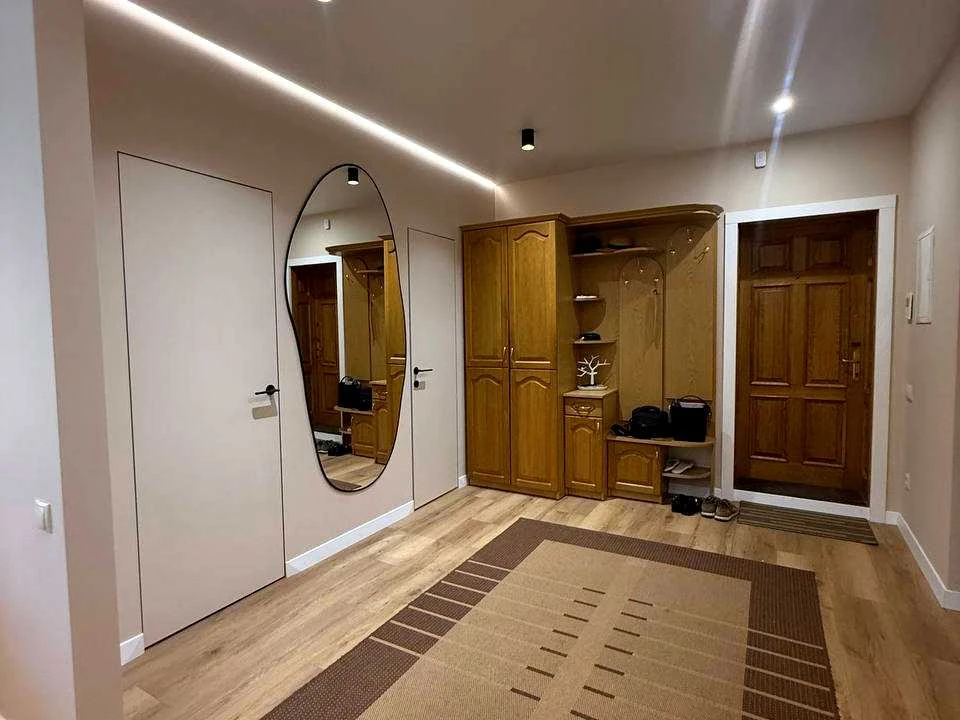 Apartment. Maksima Zalizniak Street, Lviv