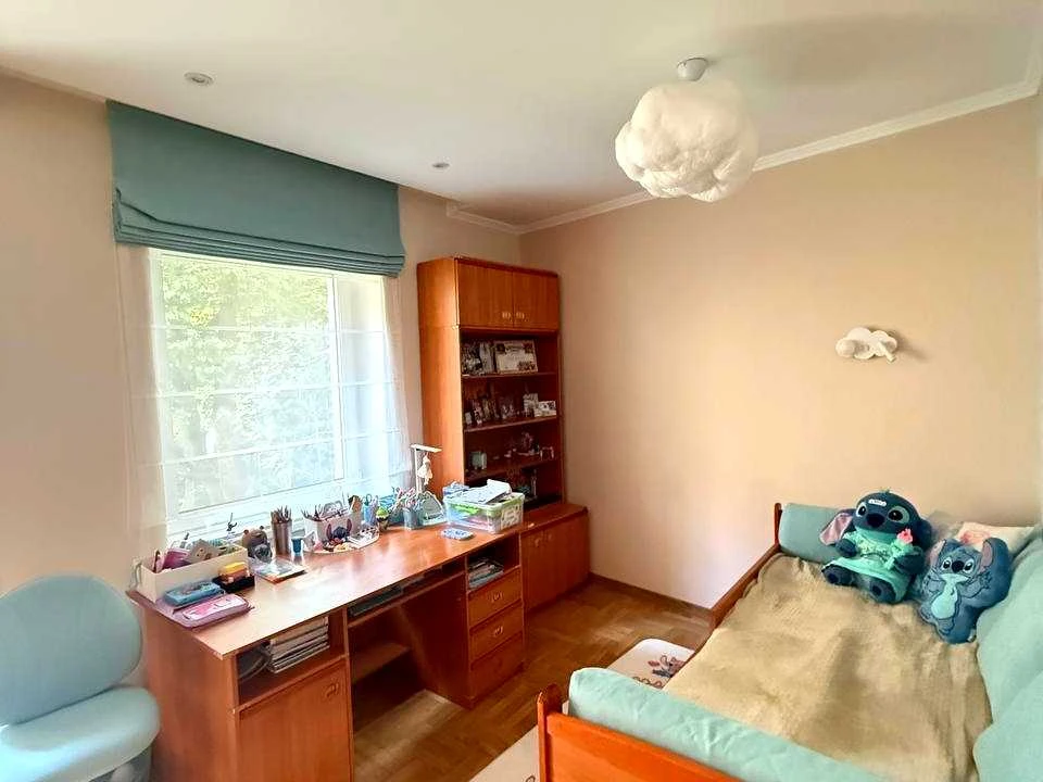 Apartment. Maksima Zalizniak Street, Lviv