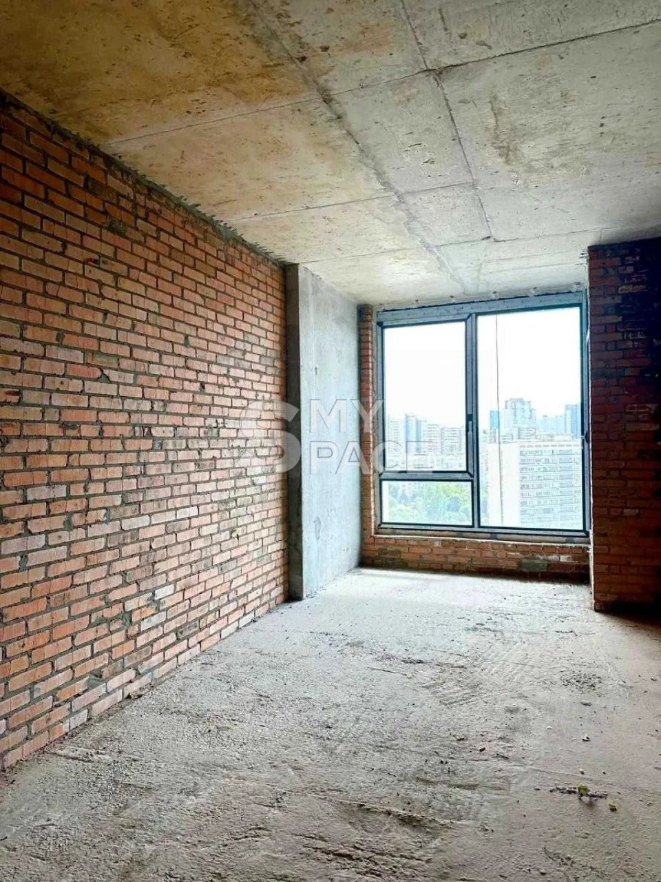 1 room, 77 sq.m. Antonovicha Gorkogo 136, Velyka Vasylkivska, Holosi