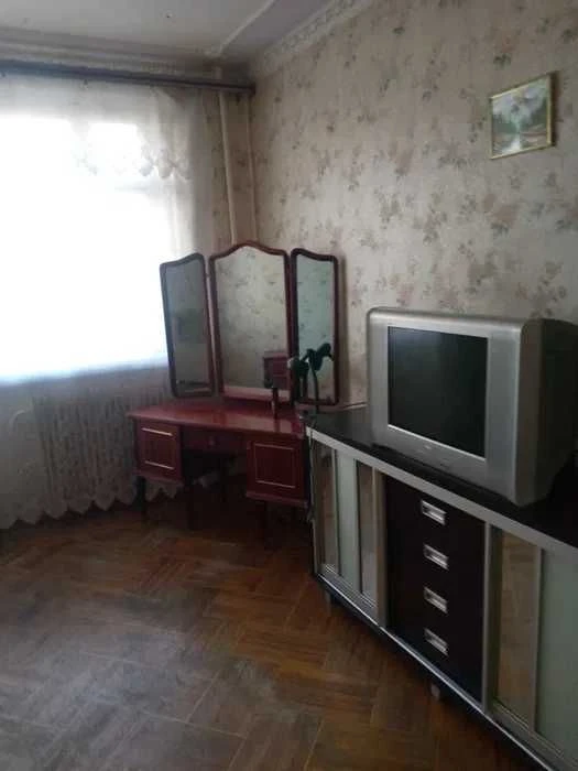 3 квартира Алексеевка метро Людвига Свободы продам