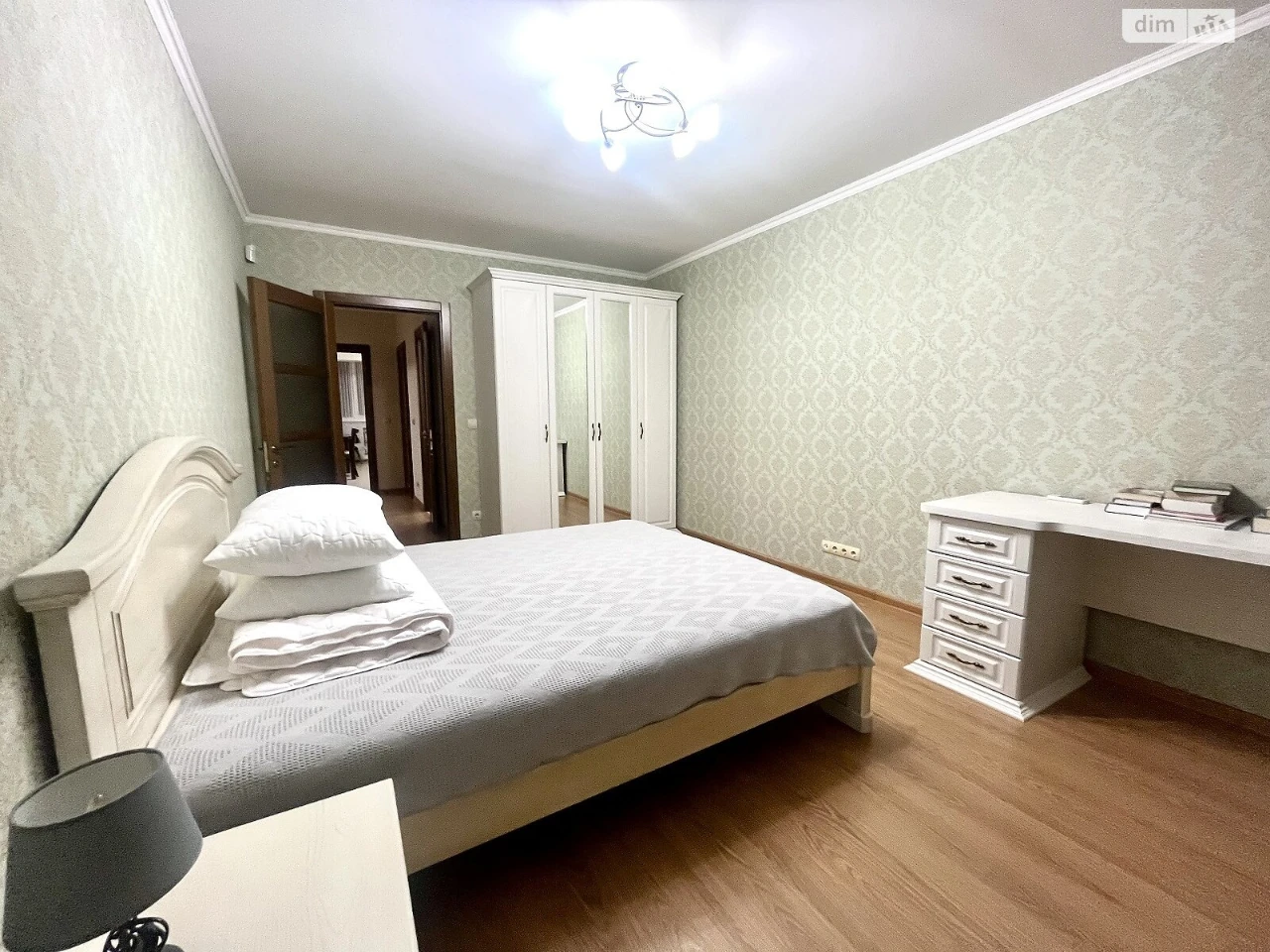 Long-Term Rental Apartment, Poznanky