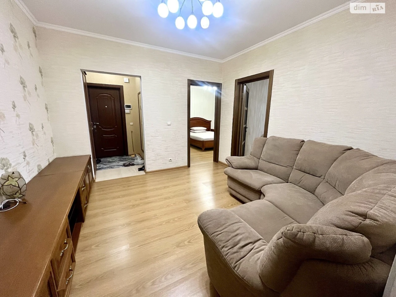 Long-Term Rental Apartment, Poznanky