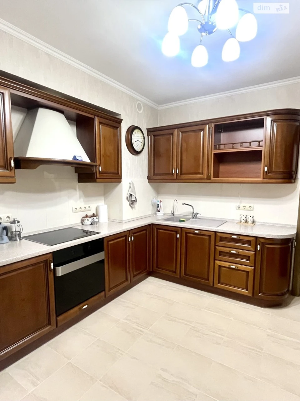 Long-Term Rental Apartment, Poznanky
