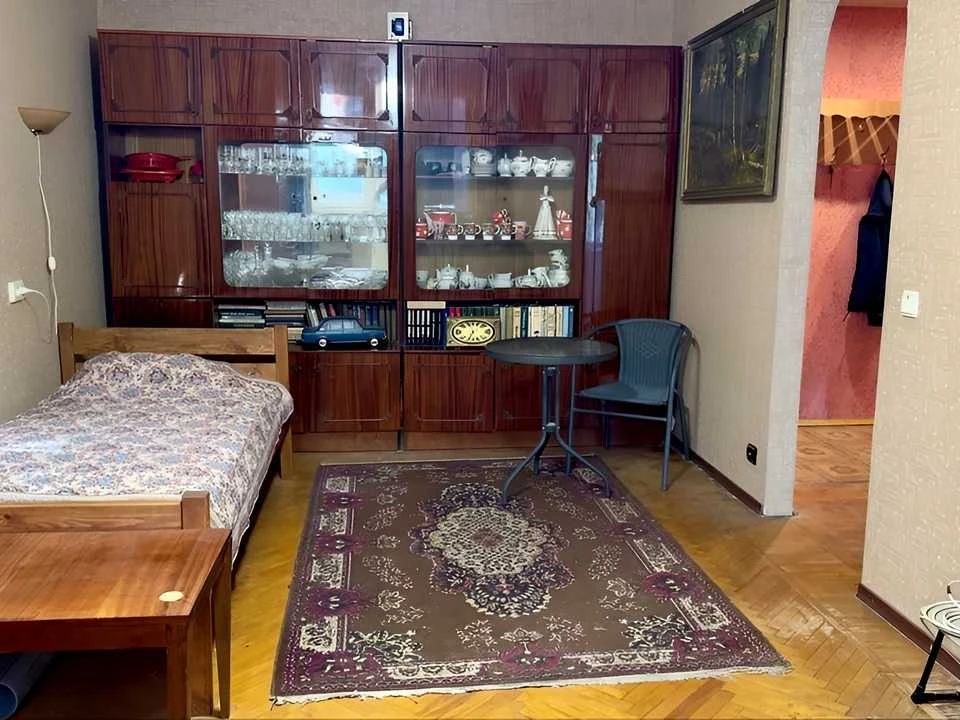 Apartment. Kadyenuka Street, Kharkiv