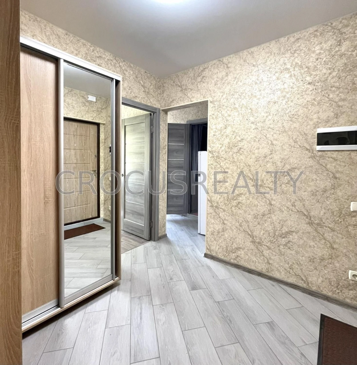 For Sale: 2-bedroom apartment on Saltyevka, Yubileyny Avenue, 32a