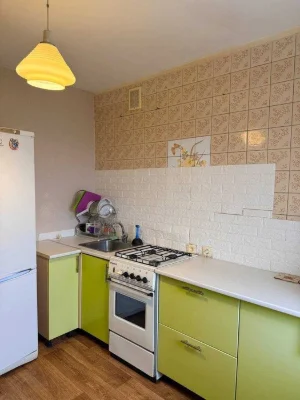 Real! Selling 2-room apartment 50m2 4th floor/9! Certificate! A