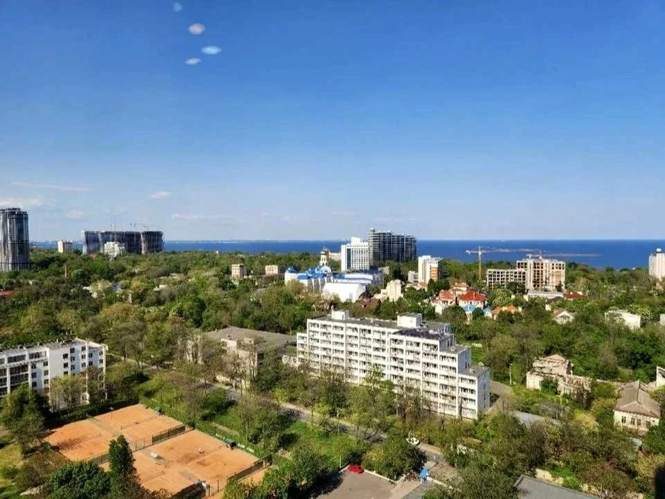 Apartment. Odessa, Kurortny Prospekt