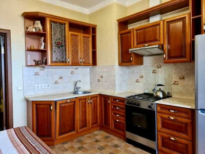 Apartment. Oleksii Vadatursky Street, Odessa