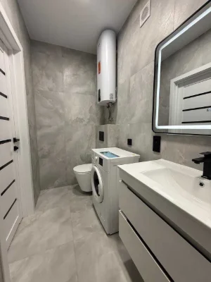 Продаю 2-кімнатну квартиру 69 м2 ЖК «Мира-2» біля метро «Тракторний завод»