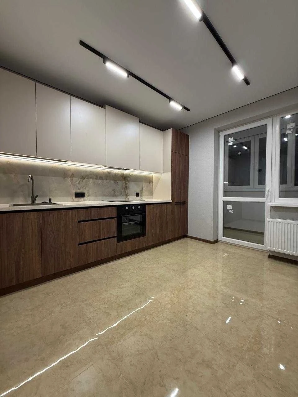 Selling 1-room apartment 42 sq m ЖК Мира metro Industrial HTZ