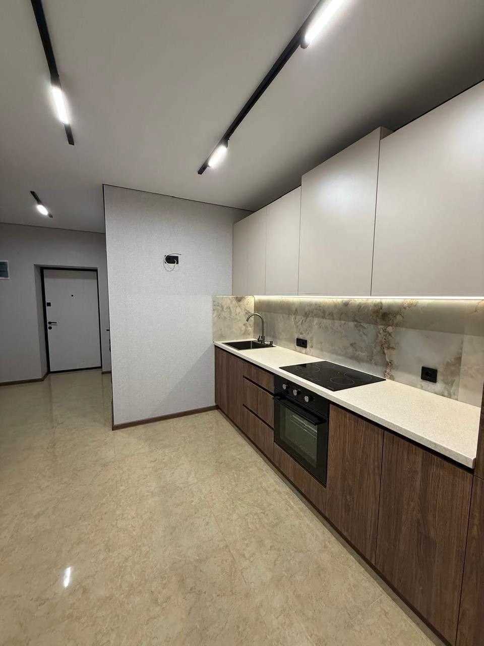 Selling 1-room apartment 42 sq m ЖК Мира metro Industrial HTZ
