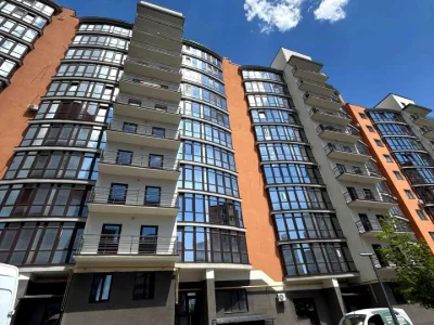 Apartment. Ivano-Frankivsk, Kalusche Shose