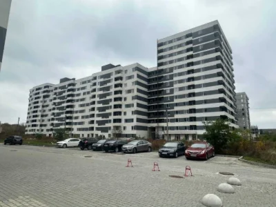ЖК "Пролисок". Трехкомнатная квартира. 2 этаж из 14, строительный вариант.