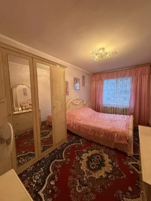 Three-bedroom apartment in a residential area of Sumy city