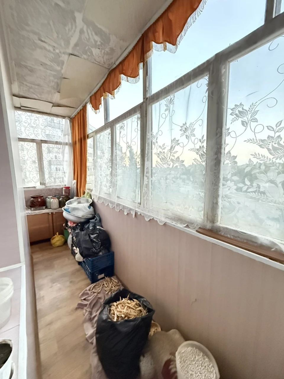 Three-bedroom apartment in a residential area of Sumy city