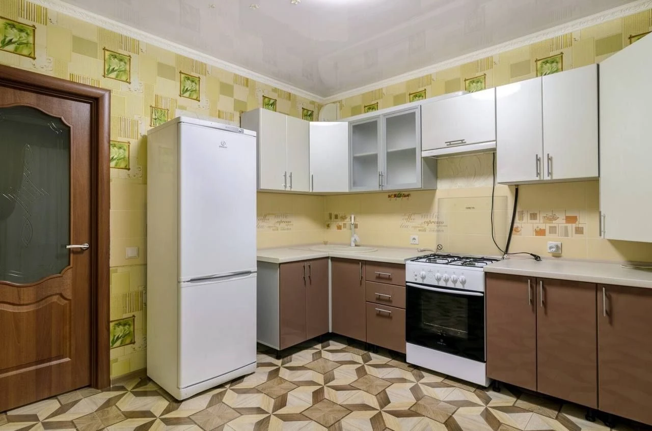 Sale of a luxurious 1-bedroom apartment in a new building with renovation and furniture on Prospekt Svobody (Prokof'yeva Street)