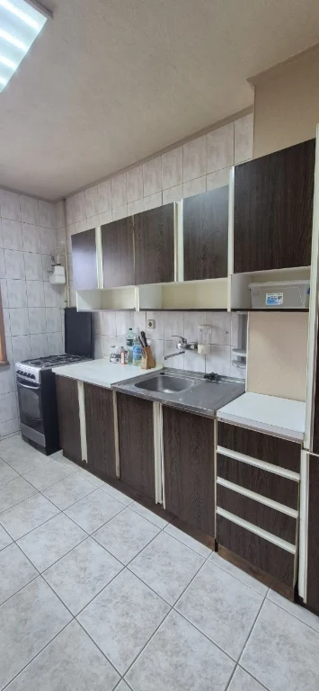 For Sale 3-bedroom apartment on Lushpi, 4th floor