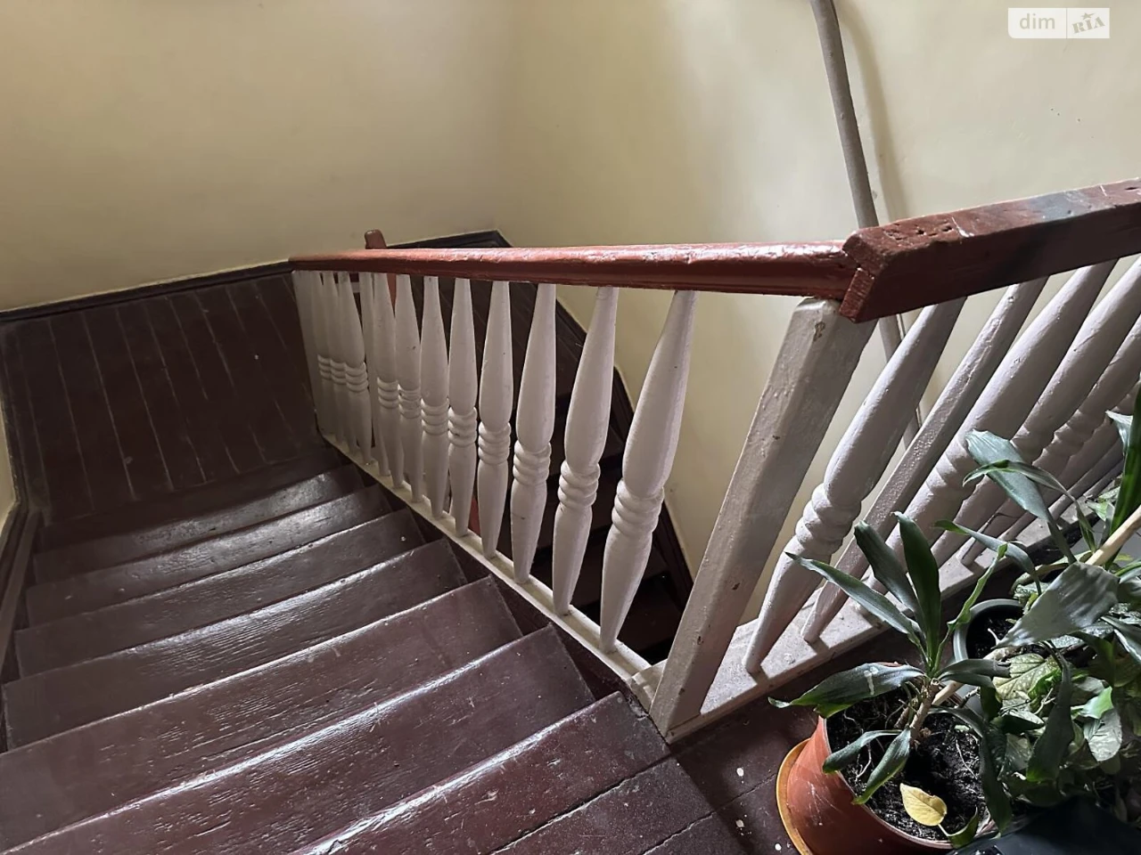 Long-Term Rental Apartment: Montaznyk Street 103