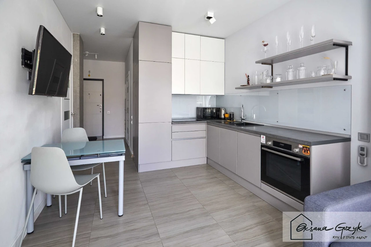 Продаж квартири 45 кв. м. (2 кімнати) ЖК Комфорт Таун, Реген