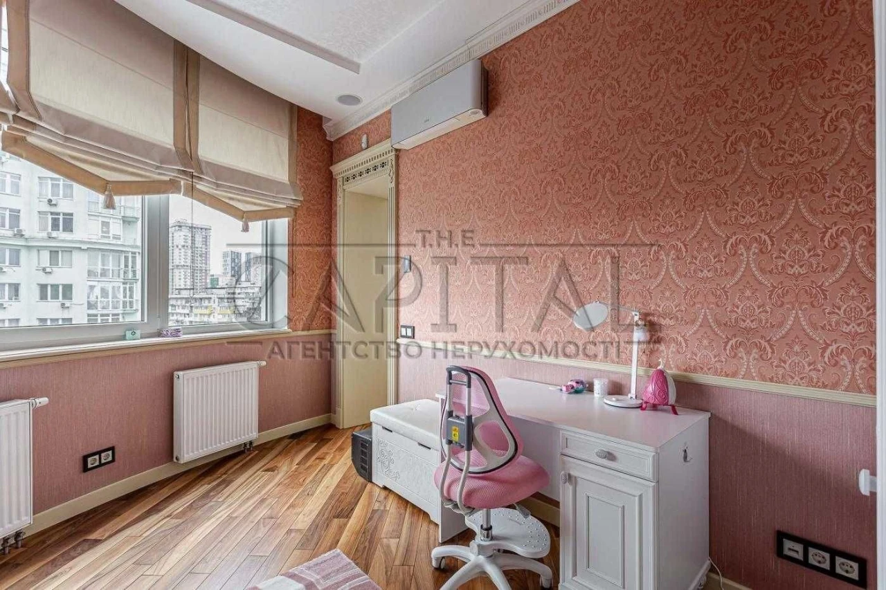 Apartment for Sale, ЖК Изумрудный, Соломенский район