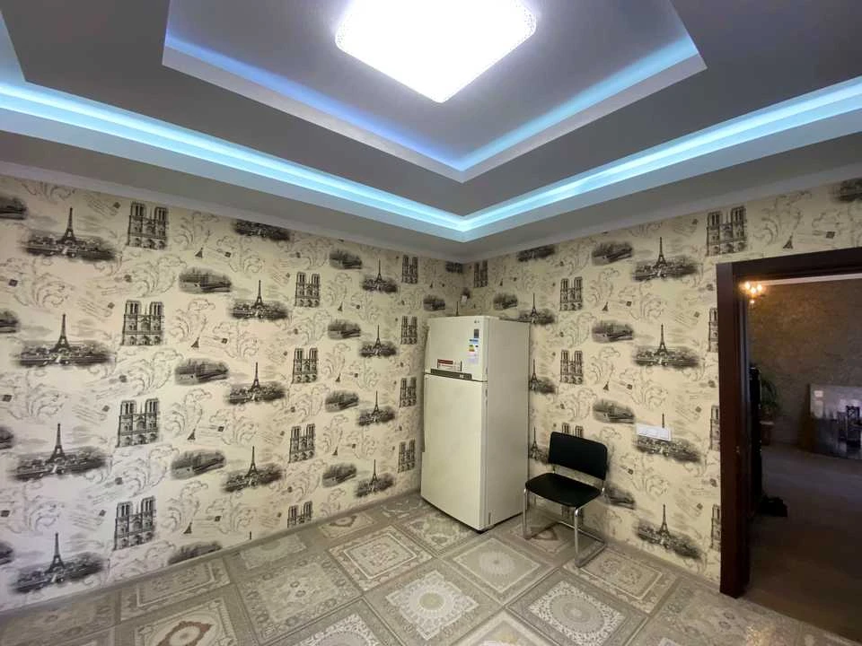 Дом. улица Юрия Лисянского, Днепр