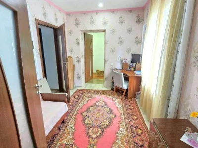 Будинок. Дніпро, Русановская