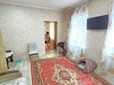 Будинок. Дніпро, Русановская