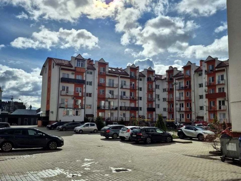 Apartment. Uzhgorod, Yenkovska st.